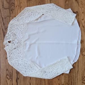 NWT Lace Mock Neck&Sleeves Blouse